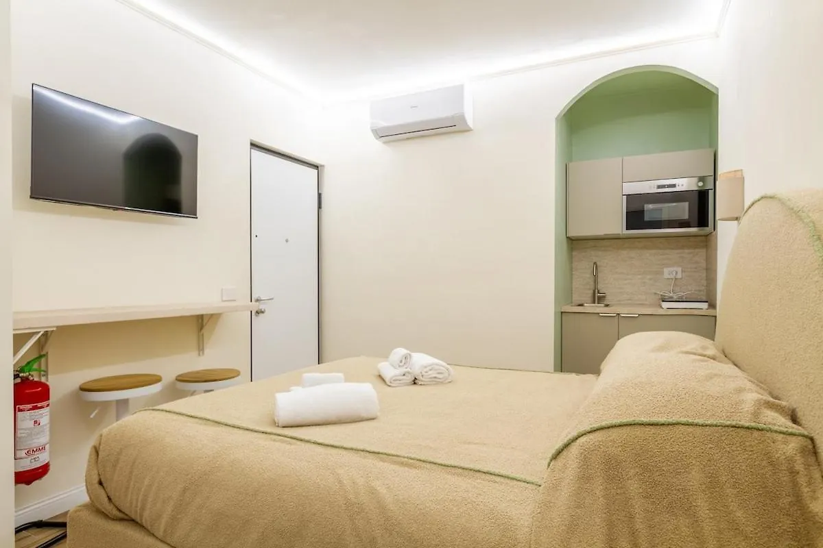 מילאנו Petite Suite - Design & Comfort 0*,